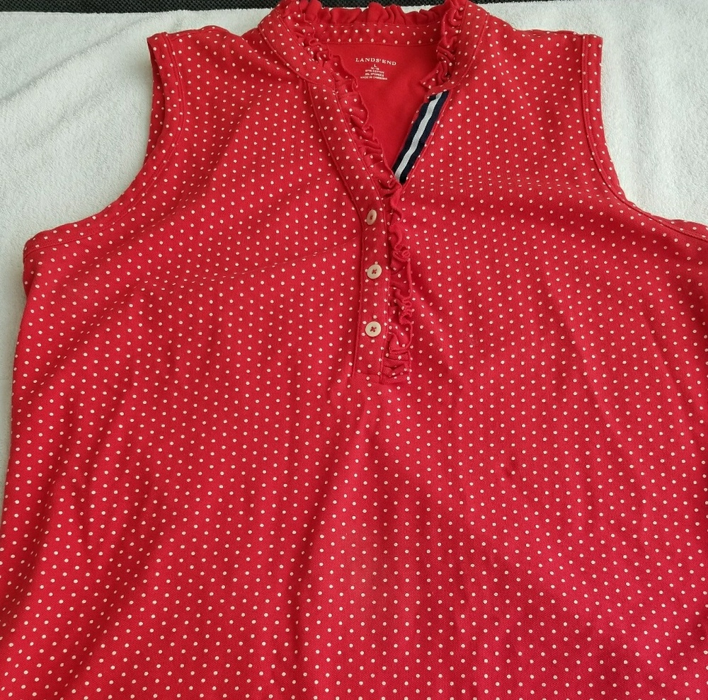 Sleeveless blouse